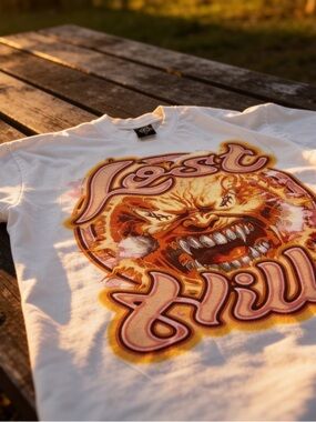 Lost Hills ‘Screaming Sun’ White Graphic Tee